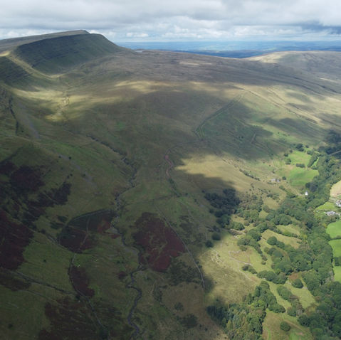 local hikes, beauty spots, such as llyn y fan fach, llyn yr fan fawr, y cribarth, Fan Gyhirych