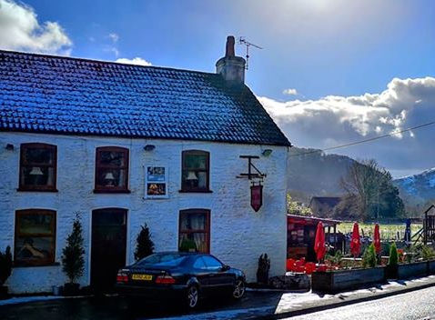 Tafarn-y-Garreg Pub, Tafarn-y-Garreg Pub and Camping